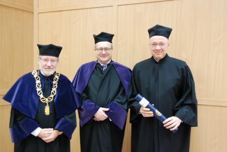 Click to zoom the picture.