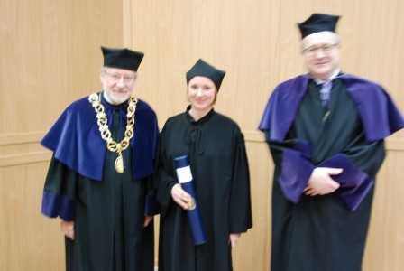 Click to zoom the picture.