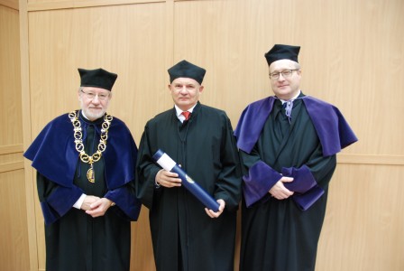 Click to zoom the picture.