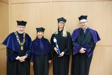 Click to zoom the picture.