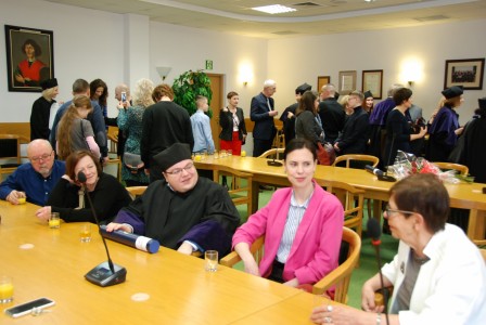 Click to zoom the picture.