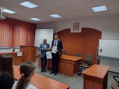 Click to zoom the picture.