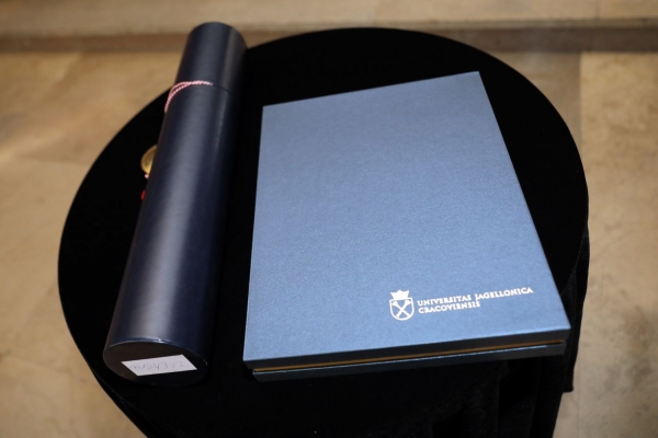 Click to zoom the picture.