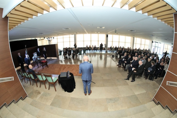 Click to zoom the picture.