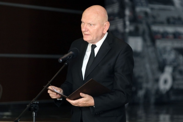 Click to zoom the picture.