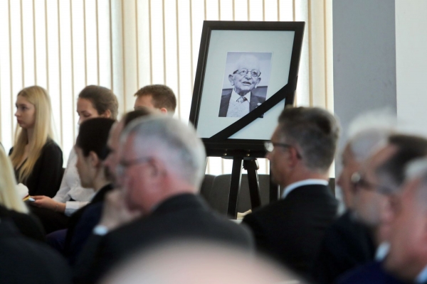 Click to zoom the picture.