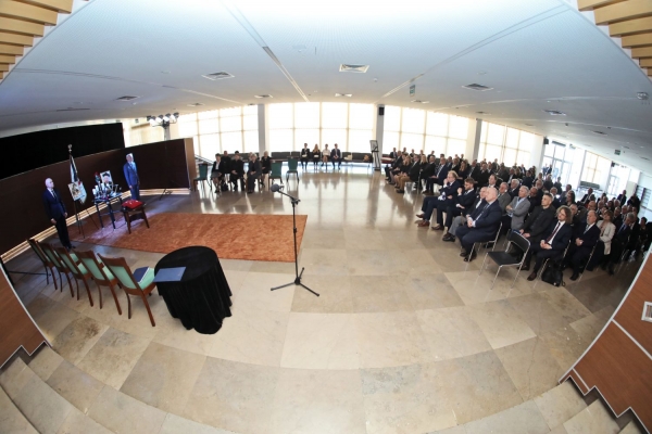 Click to zoom the picture.