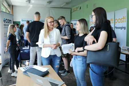 Fotorelacja z IV Targów Praktyk. Kliknij, aby powiększyć zdjęcie.