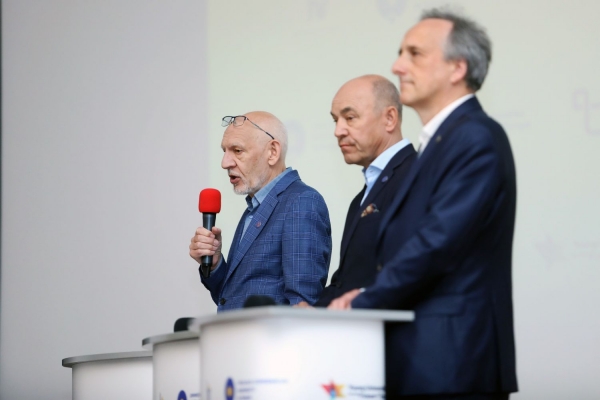 Click to zoom the picture.