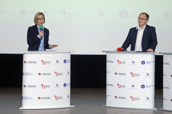 Click to zoom the picture.