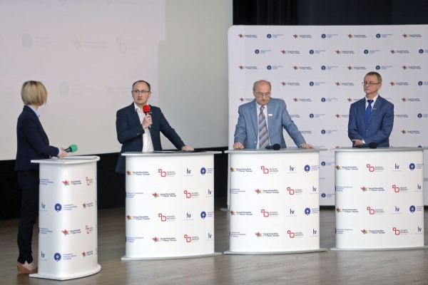 Click to zoom the picture.