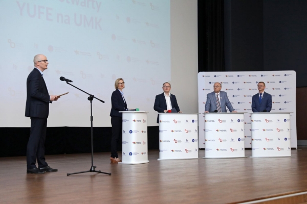 Click to zoom the picture.