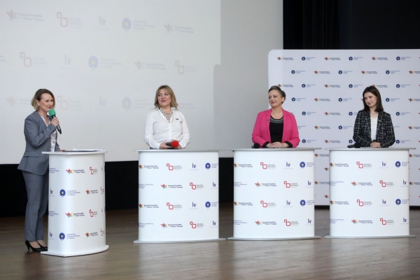 Click to zoom the picture.