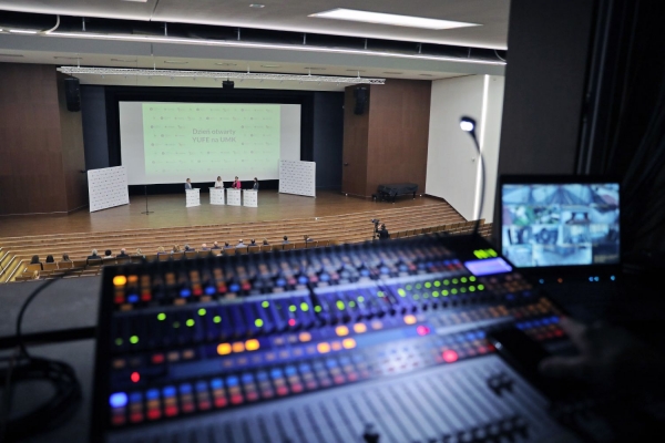 Click to zoom the picture.