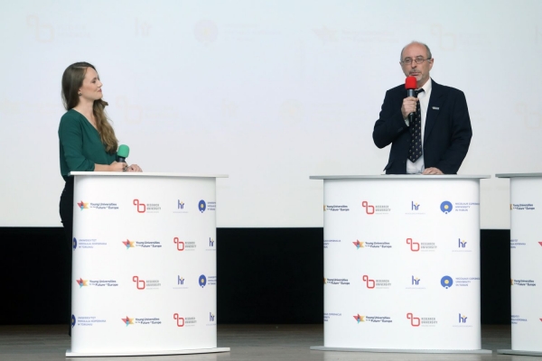 Click to zoom the picture.