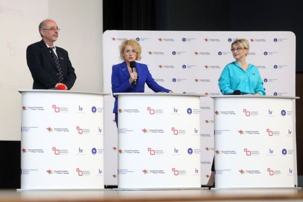 Click to zoom the picture.