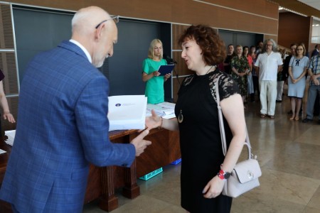 Uroczyste wręczenie nagród kadrze naukowej UMK. Kliknij, aby powiększyć zdjęcie.