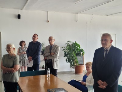 Uroczystość odsłonięcia tablicy pamiątkowej ku czci Profesora Andrzeja Sadleja. Kliknij, aby powiększyć zdjęcie.