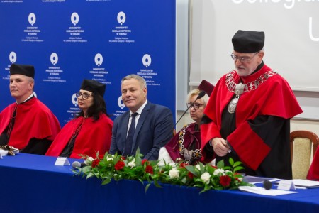 Dyplomatorium Wydziału Farmaceutycznego. Kliknij, aby powiększyć zdjęcie.