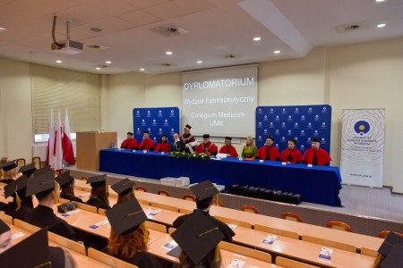 Dyplomatorium Wydziału Farmaceutycznego. Kliknij, aby powiększyć zdjęcie.