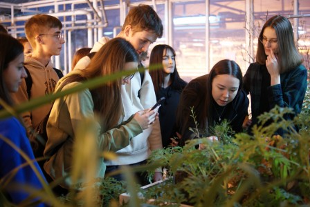 Zdjęcia z akcji Noc Biologów 2023. Kliknij, aby powiększyć zdjęcie.