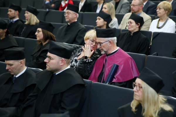Kliknij, aby powiększyć zdjęcie.