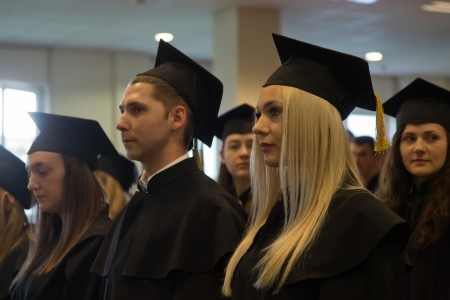 Dyplomatorium absolwentów kierunku Farmacja. Kliknij, aby powiększyć zdjęcie.