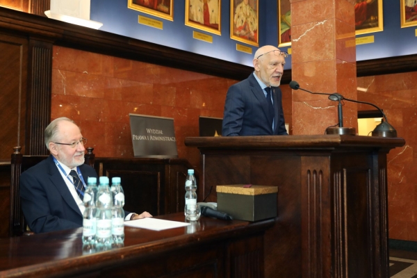 Kliknij, aby powiększyć zdjęcie.