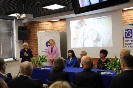 Uniwersyteckie Centrum Zdrowia Kobiety i Dziecka. Kliknij, aby powiększyć zdjęcie.