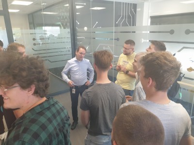 Studenci Automatyki i robotyki w firmie TRUMPF. Kliknij, aby powiększyć zdjęcie.