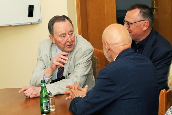 Kliknij, aby powiększyć zdjęcie.