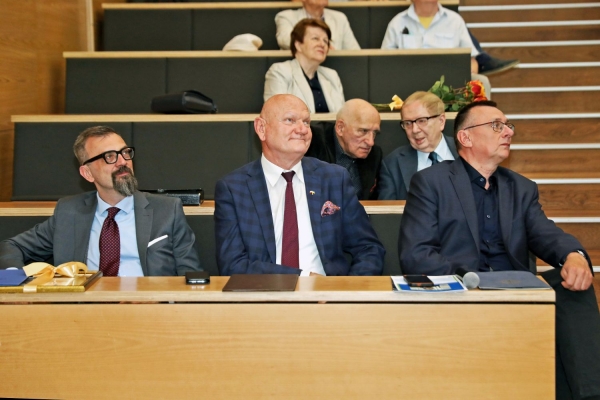 Kliknij, aby powiększyć zdjęcie.