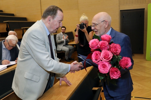 Kliknij, aby powiększyć zdjęcie.