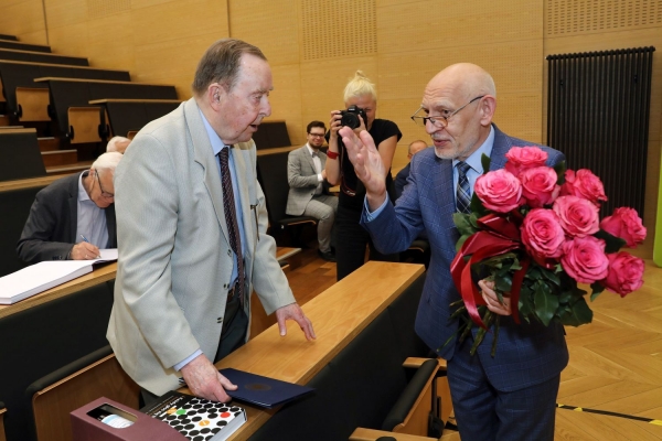 Kliknij, aby powiększyć zdjęcie.