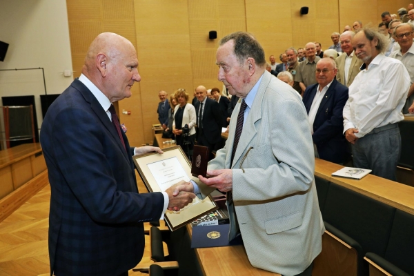 Kliknij, aby powiększyć zdjęcie.