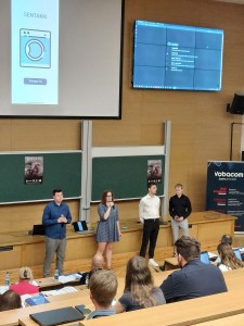 Prezentacja projektu Sentakki. Kliknij, aby powiększyć zdjęcie.