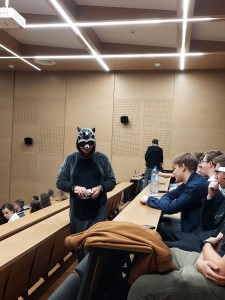 Prezentacja projektu Sentakki - szop pracz. Kliknij, aby powiększyć zdjęcie.