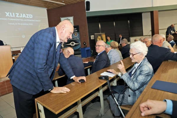 Kliknij, aby powiększyć zdjęcie.