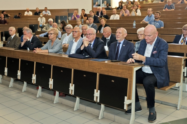 Kliknij, aby powiększyć zdjęcie.