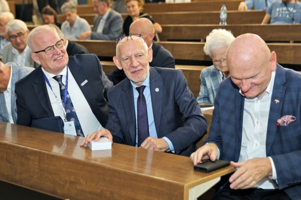 Kliknij, aby powiększyć zdjęcie.