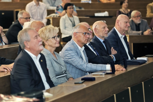 Kliknij, aby powiększyć zdjęcie.