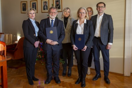 podpisanie porozumienia o współpracy z IX LO w Bydgoszczy. Kliknij, aby powiększyć zdjęcie.