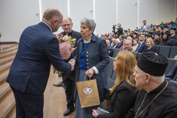 Kliknij, aby powiększyć zdjęcie.