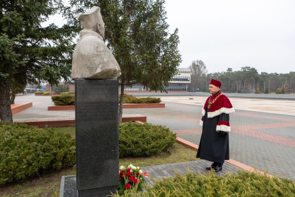 Kliknij, aby powiększyć zdjęcie.