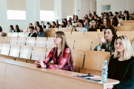 Konferencja „Zdrowie, piękno i nadzieja – wsparcie pacjenta onkologicznego”. Kliknij, aby powiększyć zdjęcie.