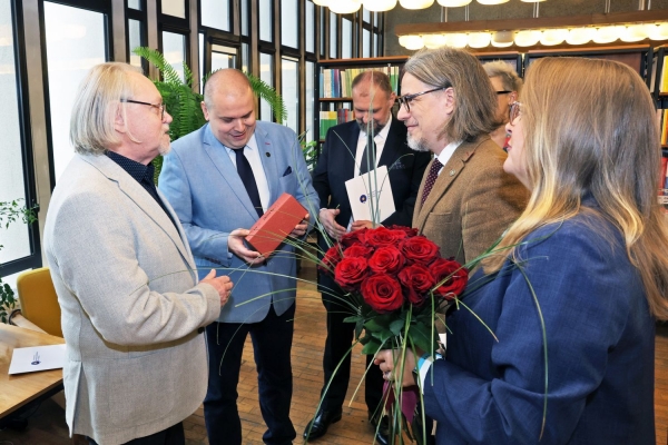 Kliknij, aby powiększyć zdjęcie.