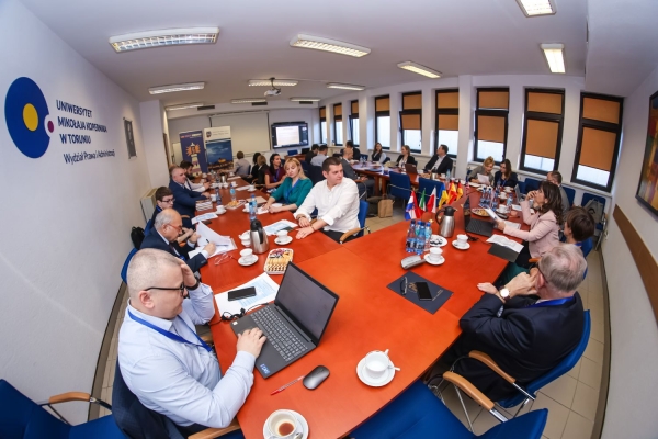 Kliknij, aby powiększyć zdjęcie.