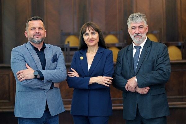 Click to zoom the picture.