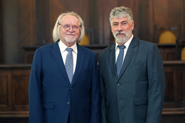 Click to zoom the picture.