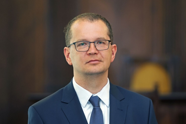 Click to zoom the picture.